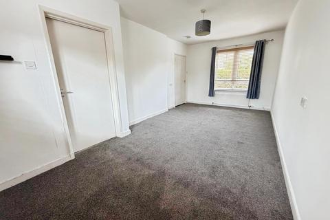 2 bedroom end of terrace house to rent, Kemnay Gardens, Dundee, DD4