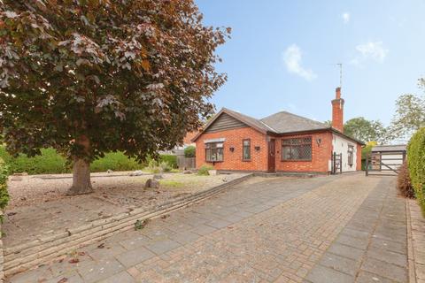 2 bedroom bungalow for sale, Scraptoft Lane, Leicester, Leicestershire, LE5