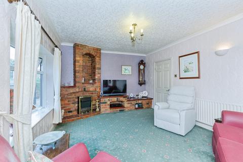 2 bedroom bungalow for sale, Scraptoft Lane, Leicester, Leicestershire, LE5
