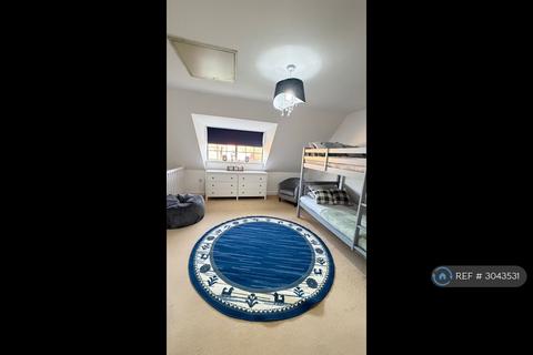 3 bedroom semi-detached house to rent, Outfield Close, Corby, NN18