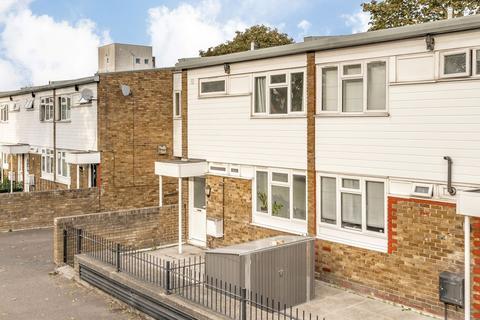 3 bedroom maisonette for sale, Coston Walk, London SE4