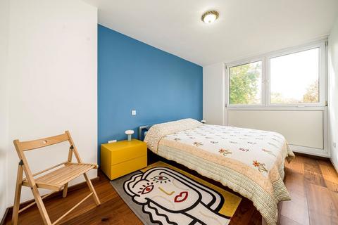 3 bedroom maisonette for sale, Rye Hill Park, London SE15