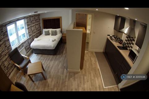 1 bedroom flat to rent, Kirkgate, Huddersfield, HD1