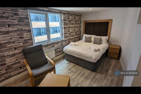 1 bedroom flat to rent, Kirkgate, Huddersfield, HD1