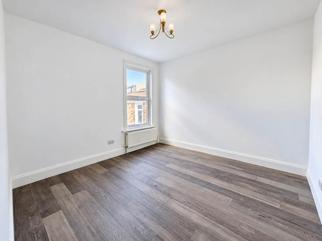 Apartment in London - View 3