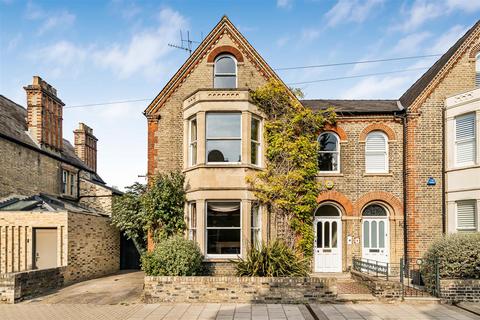 5 bedroom semi-detached house for sale, Lyndewode Road, Cambridge CB1