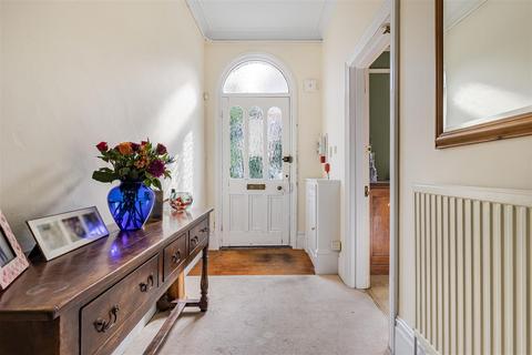 5 bedroom semi-detached house for sale, Lyndewode Road, Cambridge CB1