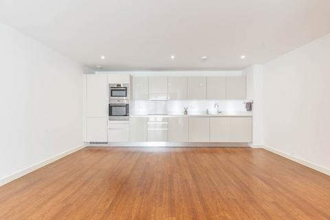 3 bedroom flat for sale, Clement Court, Stanmore, HA7