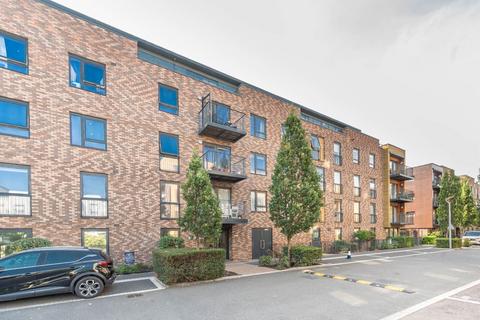 3 bedroom flat for sale, Clement Court, Stanmore, HA7