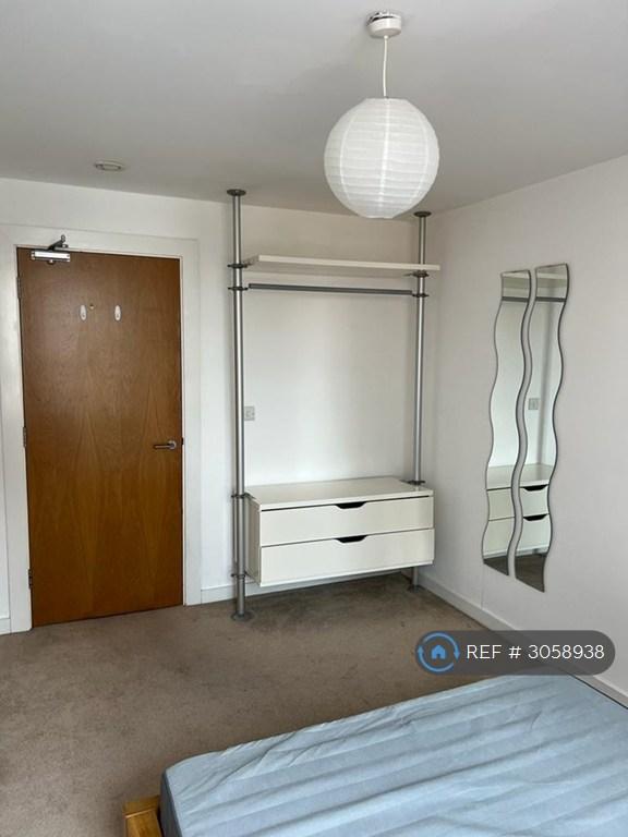 Apartment in Salford - View 2