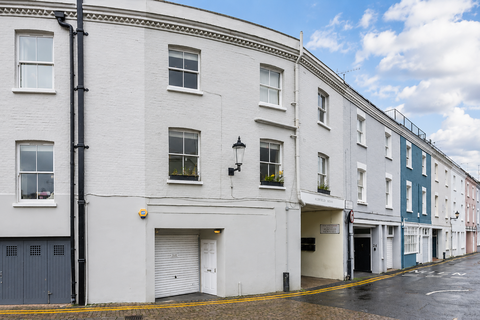 3 bedroom house for sale, London SW5