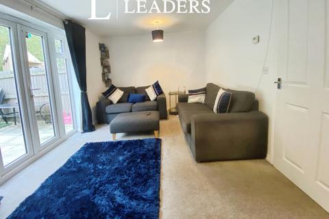3 bedroom terraced house to rent, First Oak Drive, Clipstone Village, NG21