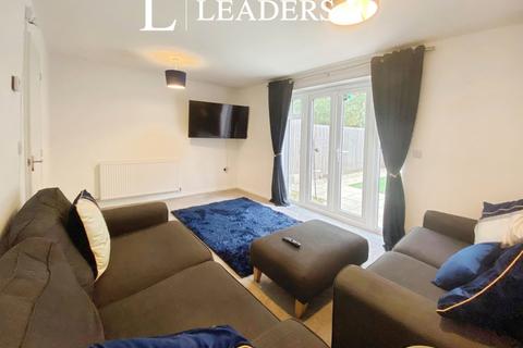 3 bedroom terraced house to rent, First Oak Drive, Clipstone Village, NG21