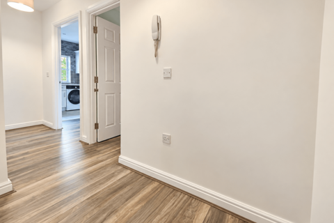 2 bedroom flat to rent, Pembury Avenue, Longford, Coventry, CV6