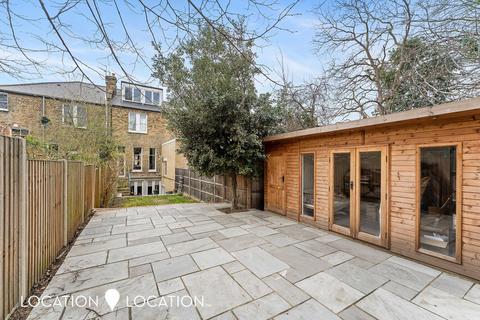 3 bedroom apartment to rent, Evering Road, London, E5