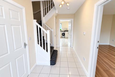 4 bedroom detached house to rent, Aran Court, Milton Keynes, MK14