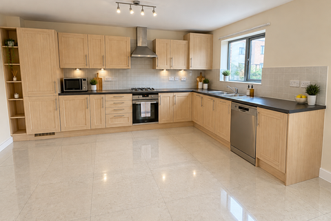 4 bedroom detached house to rent, Aran Court, Milton Keynes, MK14