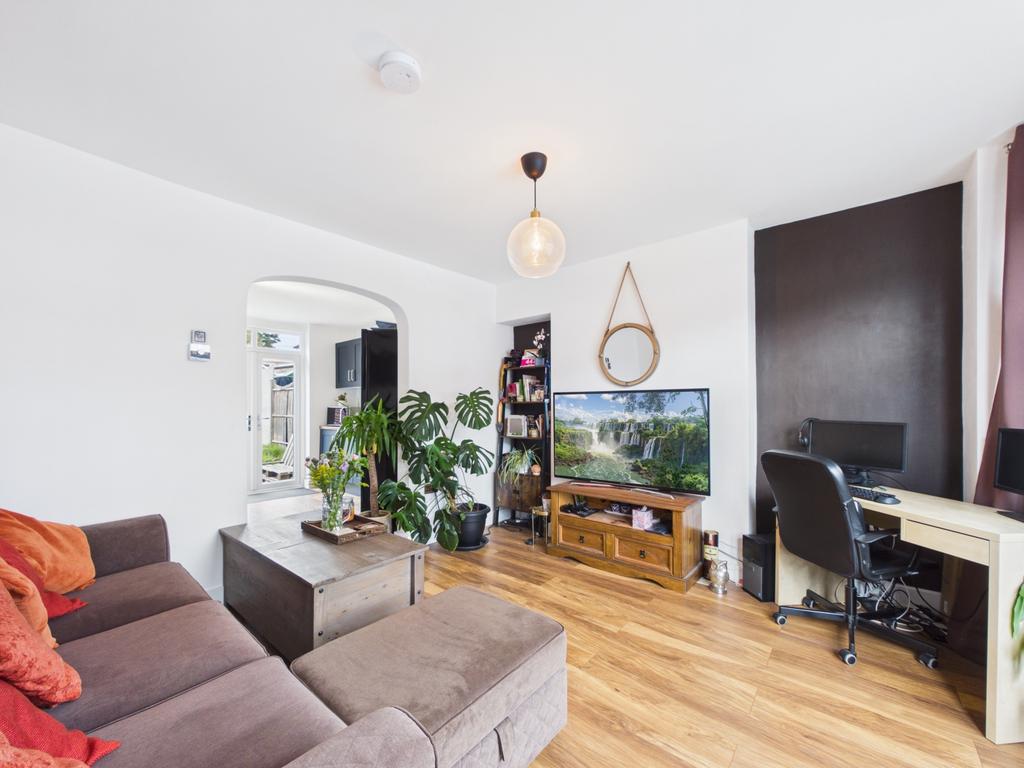 House in Nottingham, Beeston - View 2