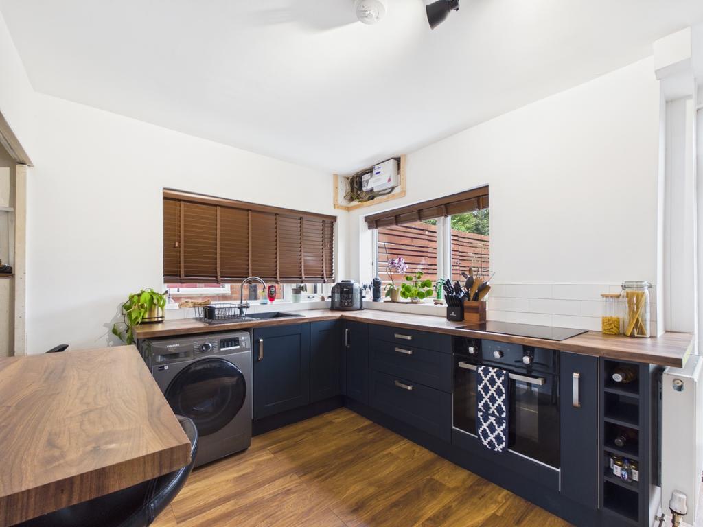 House in Nottingham, Beeston - View 5