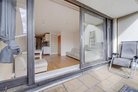 1 bedroom flat for sale, Sandstone Place, Dartmouth Park