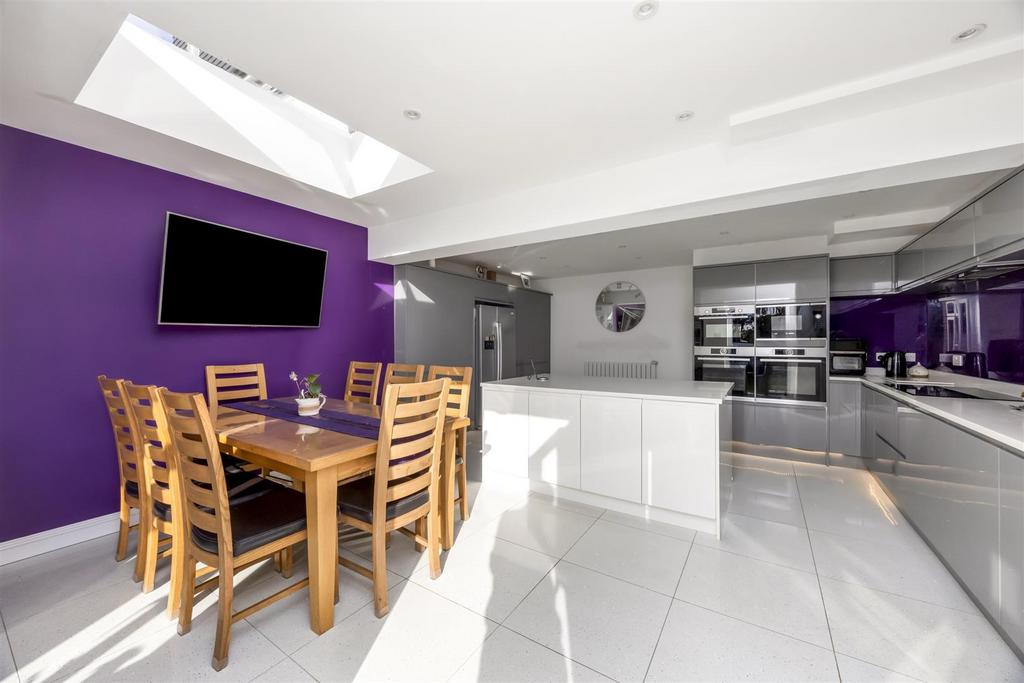 House in Brighton - View 2