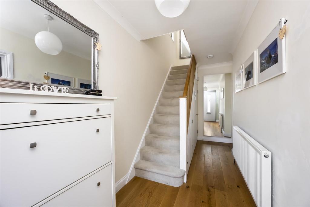 House in Brighton - View 5