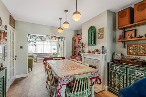 4 bedroom semi-detached house for sale, Erskine Road, Sutton