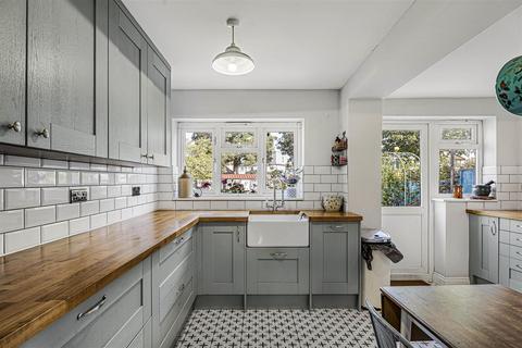 4 bedroom semi-detached house for sale, Erskine Road, Sutton
