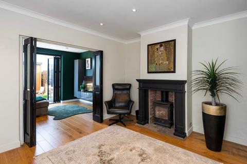 4 bedroom semi-detached house for sale, First Avenue, Bexleyheath, DA7