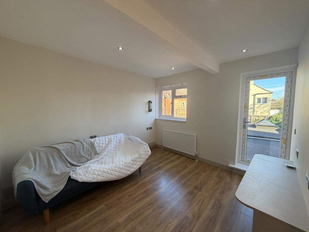 Apartment in Leicester - View 2