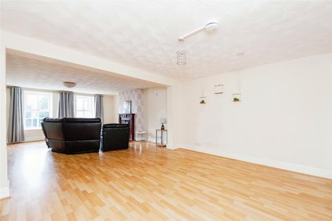 2 bedroom maisonette for sale, Roselands Court, Chester Road, Lavister, Rossett, LL12