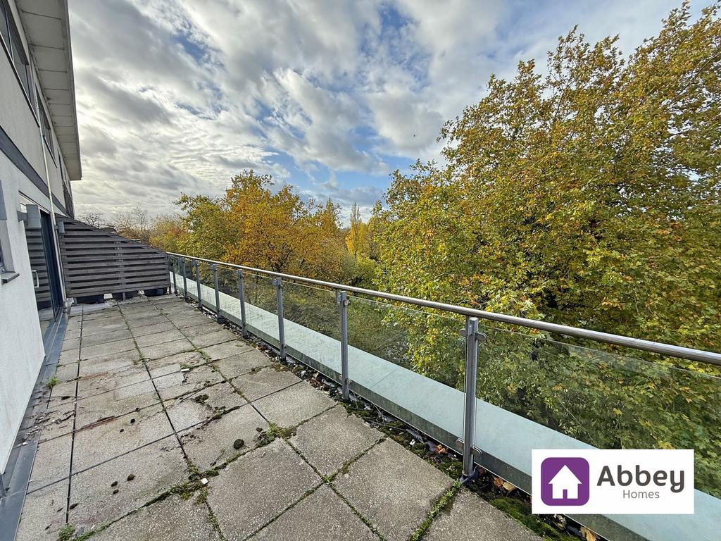 Apartment in Leicester - View 3