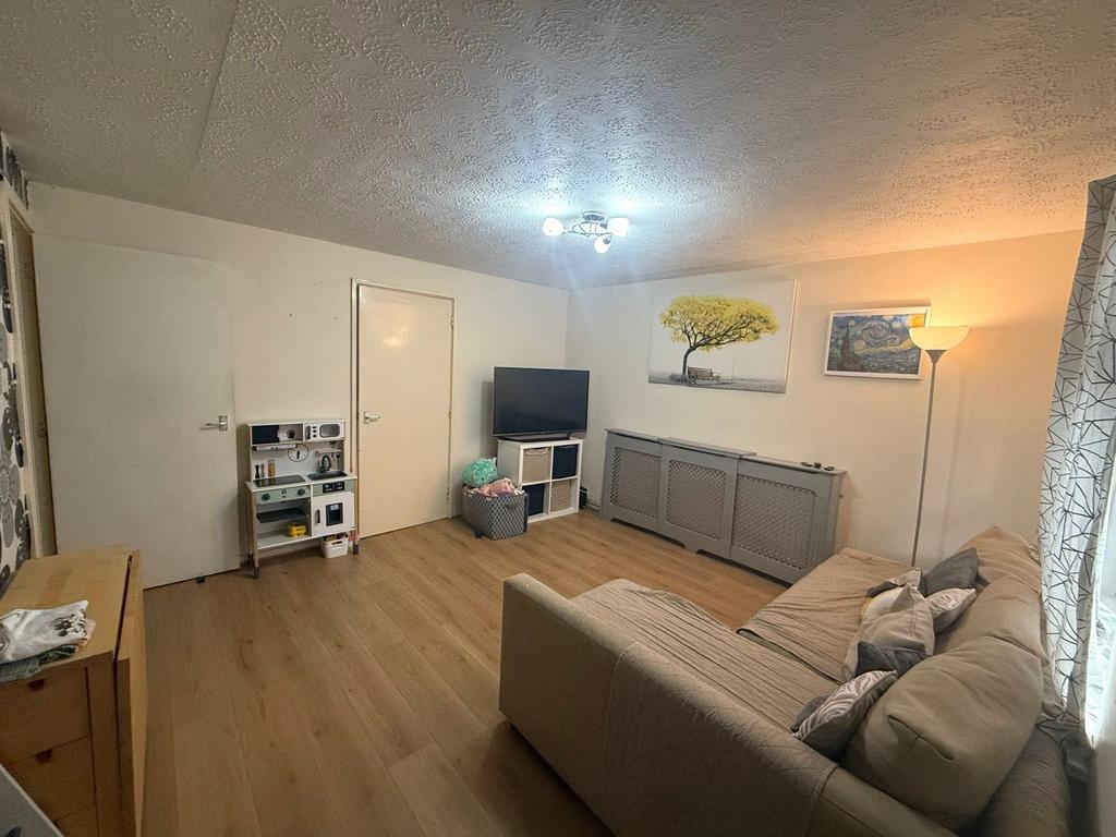 Apartment in Cardiff - View 2