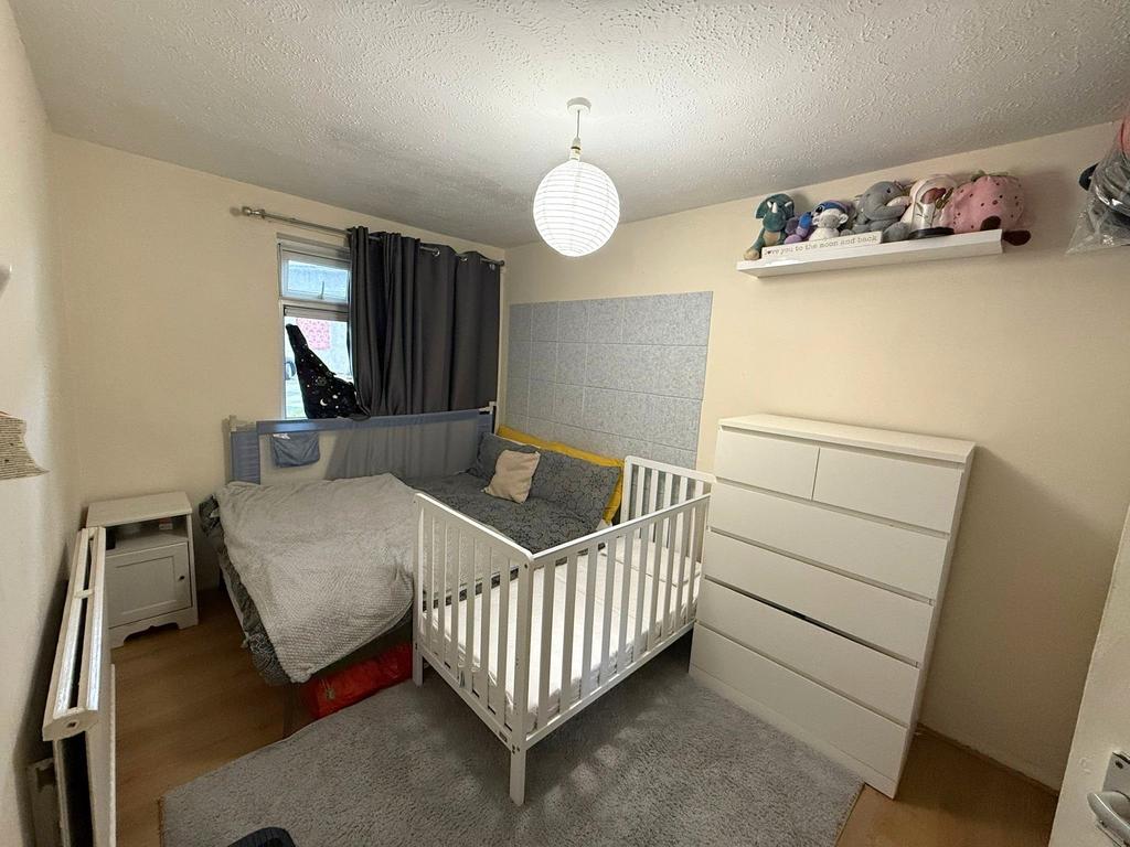 Apartment in Cardiff - View 3