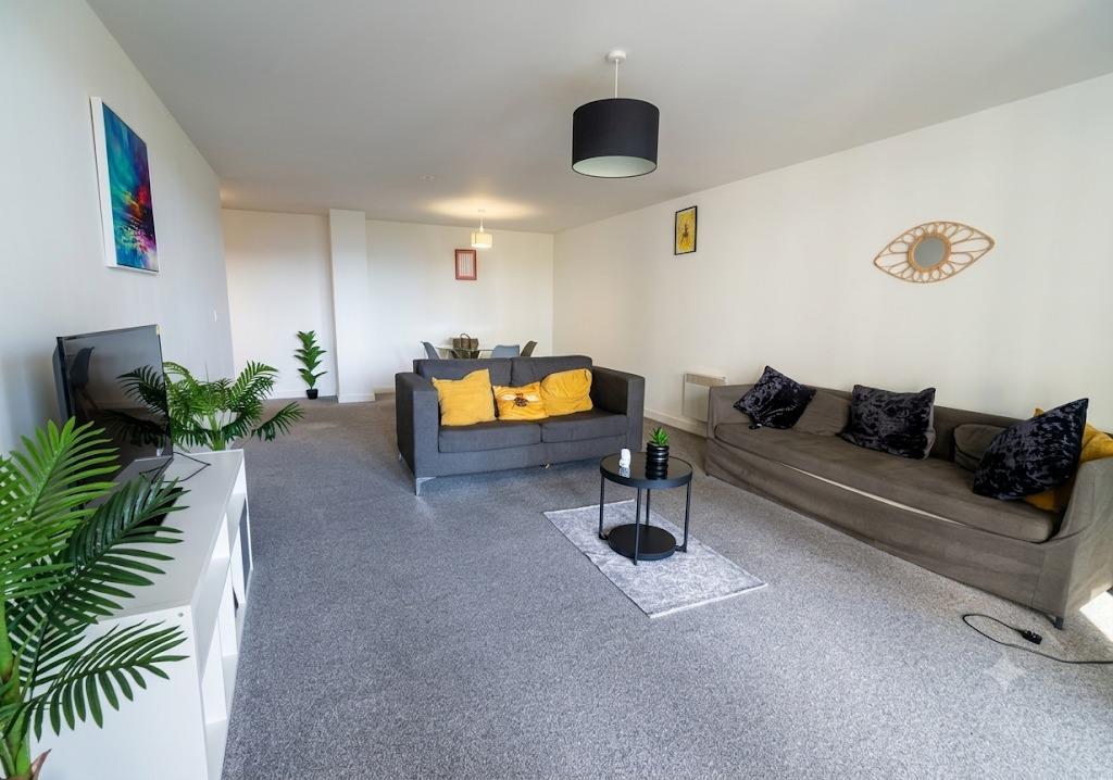 Apartment in Salford, Blackfriars, Lower Broughton - View 5