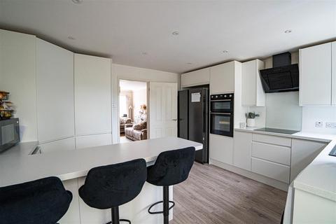 3 bedroom semi-detached house for sale, Warren Close, St. Leonards-On-Sea