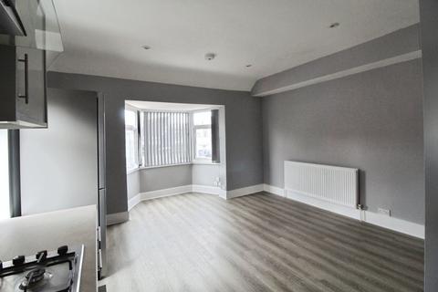 2 bedroom apartment for sale, Yew Tree Lane, Birmingham B26