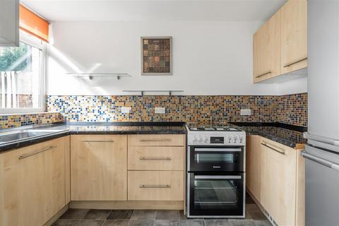 3 bedroom terraced house for sale, Hazelwood Road, Hurst Green