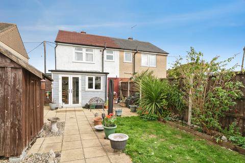 2 bedroom semi-detached house for sale, Elizabeth Crescent, Holt