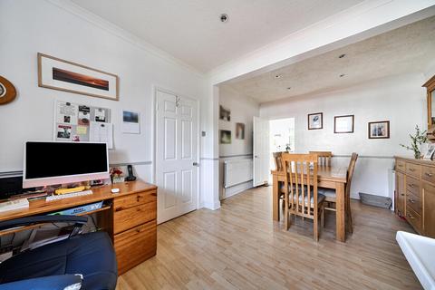 3 bedroom terraced house for sale, Ellen Close, Bromley