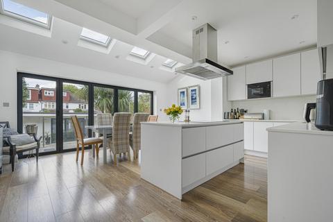 4 bedroom semi-detached house for sale, Widmore Lodge Road, Bromley