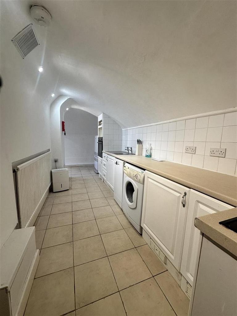 Apartment in Bristol, Stokes Croft, Kingsdown - View 3