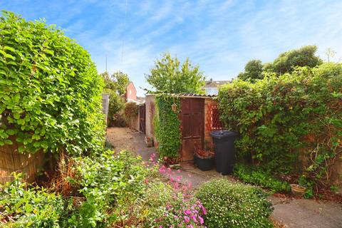 3 bedroom terraced house for sale, Lyndale Road, Yate, Bristol