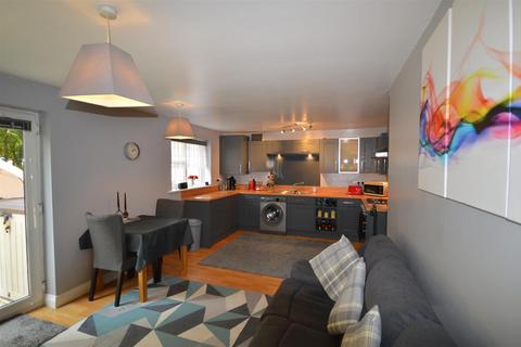 2 bedroom apartment to rent, Blenheim Square, Lincoln