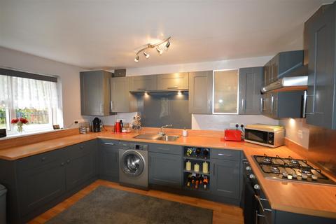 2 bedroom apartment to rent, Blenheim Square, Lincoln