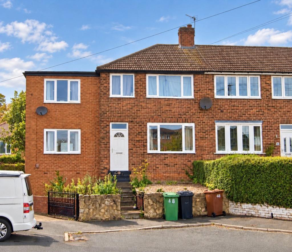 5 Basic Map Features Highfield Close, Leeds, West Yorkshire 5 bed end of terrace house for ...