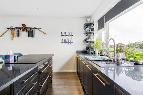 3 bedroom maisonette for sale, Ashgrove Road, Ashford, Surrey, TW15