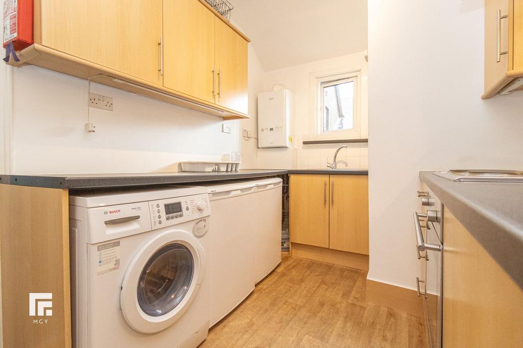 Apartment in Cardiff - View 5