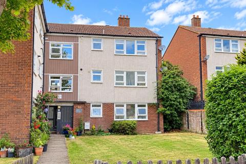 1 bedroom apartment for sale, Cromwell Road, Ware, Hertfordshire