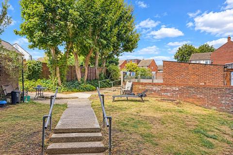 1 bedroom apartment for sale, Cromwell Road, Ware, Hertfordshire